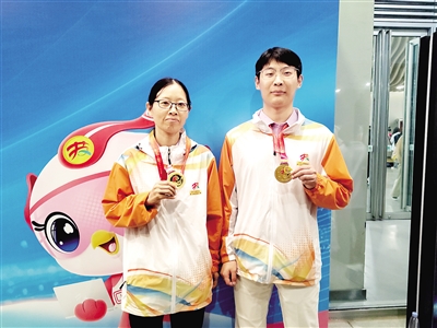 李娜, 异巨大 李娜, 异巨大