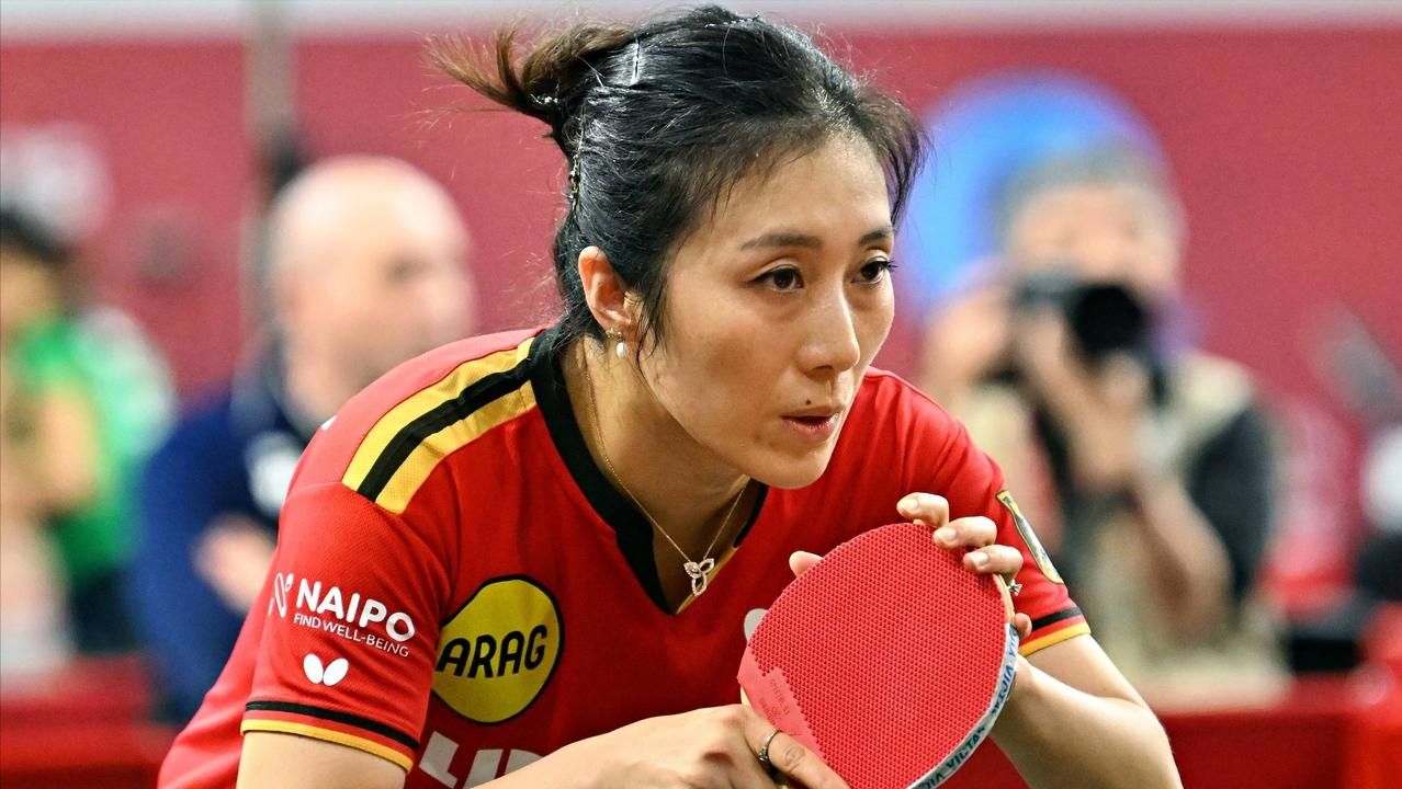 很艰苦, 冠军赛正在 很艰苦, 冠军赛正在